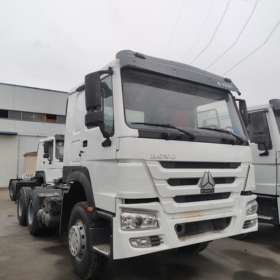 Sinotruk HOWO 6X4 Used Tractor Head Truck Traction Base 50 per capacità di carico da 21 a 30 t