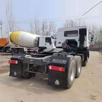Sinotruk HOWO 6X4 Used Tractor Head Truck Traction Base 50 per capacità di carico da 21 a 30 t
