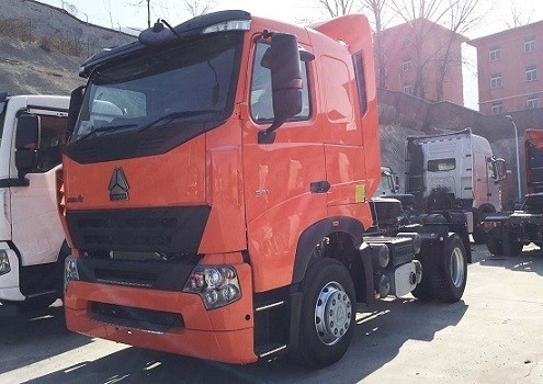 Capacità di carico da 40 a 60 tonnellate Sinotruck 420 CV 6X4 HOWO A7 Truck tractor con pneumatici ECE