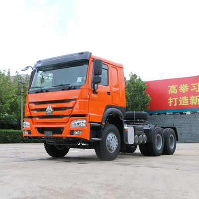 Sinotruck HOWO a trazione integrale 6X6 Camione a testa di trattore con capacità di carico 40-60 tonnellate