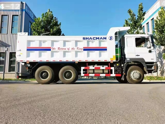 Buone prestazioni Shacman 6X4 371HP Dump Truck 10 ruote con 300L Fuel Tanker F3000 Cab