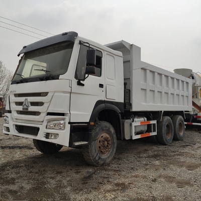 Richiesta personalizzata Sinotruck HOWO 6X4 Used Dump Truck in Botswana con personalizzazione