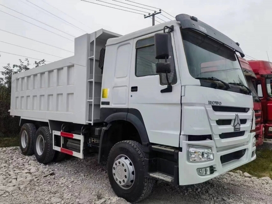 Sinotruk di seconda mano HOWO camion camion usati con guida giusta 20cbm dimensione del secchio