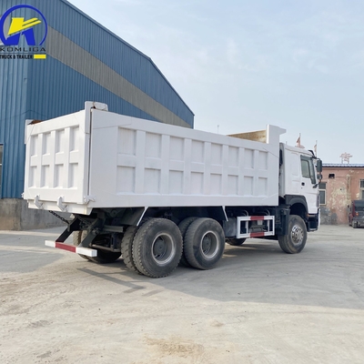 6X4 Used Sinotruk HOWO Dump Truck / Tipper 371HP 375HP con una cabina da letto e aria condizionata