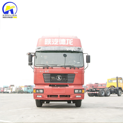 Richiesta personalizzata Shacman 6X4 Tractor Trailer Head Truck con capacità di carico da 21 a 30 t