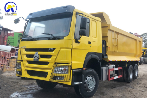 6X4 371 HP Sinotruck HOWO Dump Truck con pneumatici radiali e motore ad alta capacità