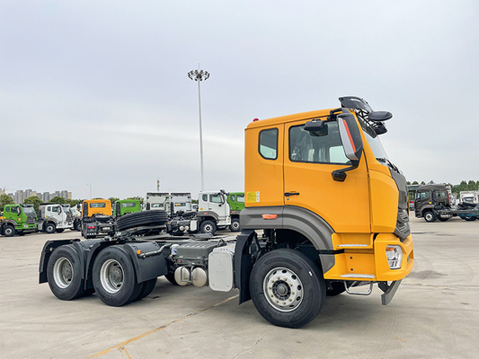 Capacità di carico 40-60 tonnellate Sinotruk HOWO Trattiore Capo del camion per rimorchio Motore Wd615.47