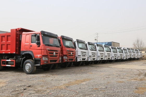 Usato HOWO Dump Truck 6X4 336HP con cambio manuale in buone condizioni