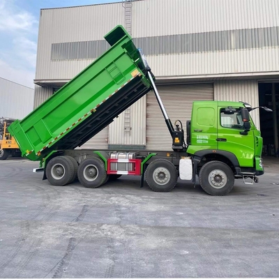 30cbm Sinotruk HOWO Condizione 8X4 Camionetti per il trasporto di pietre e sabbia