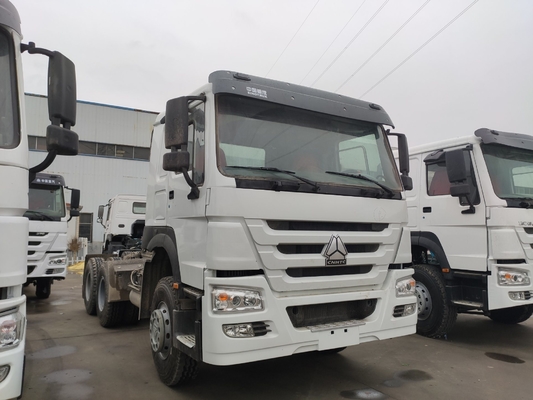Sino Sinotruk HOWO 6X4 Tractor Heavy Duty Truck Head con pneumatici e certificazione GCC
