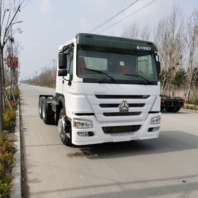 Sinotruck HOWO 6X4 testa motrice principale per rimorchio a trasmissione manuale tipo 6800*2500*3200mm