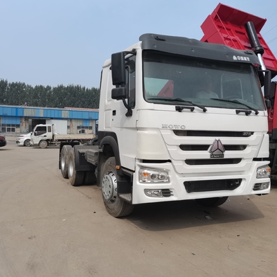 Alta capacità del motore HOWO 3 assi 6X4 testa del trattore per gli acquirenti africani