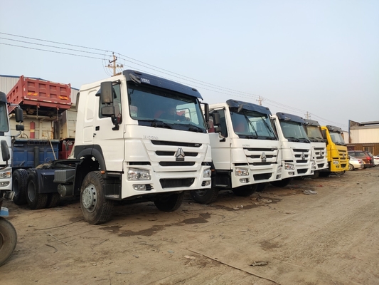 Zz4257s3241W 6X4 10 ruote HOWO Trattore Capo del camion con cambio Hw19710 resistente