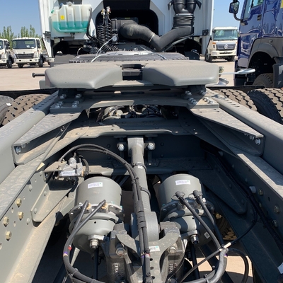 Potenza 351-450 CV ECE certificato Sinotruk HOWO 6X4 camion trattore per il trasporto di rimorchi