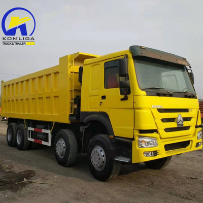 Usato HOWO 8X4 12 Ruote Pesante Dump Tipper Truck 8500 * 2500 * 3400mm per il sito di estrazione mineraria