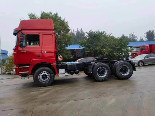 Shacman 6X4 Camion pesante &gt; 8L Capacità del motore Uomo 7.5 tonnellate Asse anteriore/utilizzato per rimorchio