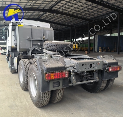 HOWO 6X4 Camion-trattore a testa 10 ruote Camion-attrezzatore con pneumatico certificato ECE 295/80r22.5
