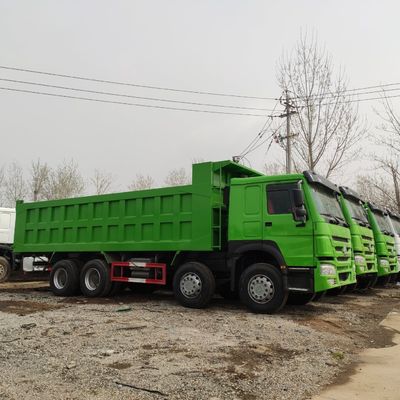 25-30 tonnellate Capacità utilizzata HOWO 8X4 Dump Truck con dimensione del secchio 5600X2300X1500