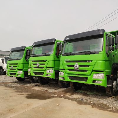 30 Cbm HOWO 40tons 8X4 Used Tipper Truck con pneumatici radiali e 420 HP