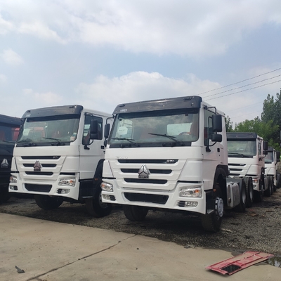 L'Africa ha utilizzato il camion del trattore ribaltabile del cavallo del trattore della testa del rimorchio di Sinotruk Howo 371HP 420HP 6X4