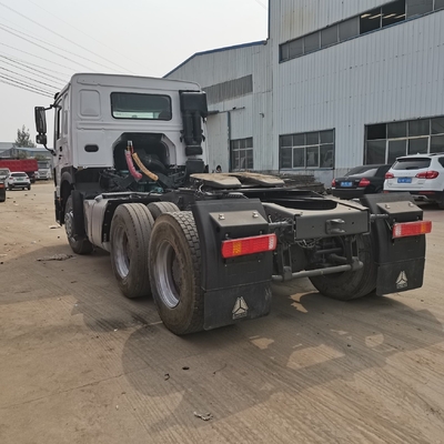 Sinotruk HOWO usato 6*4 10 ruote Camion a testa di trattore con capacità di carico da 40-60 tonnellate