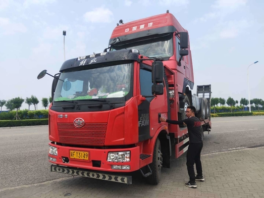 Sinotruk HOWO 6*4 Used Trailer Head Tractor Truck Capacità di carico 21-30t Potenza 420 CV