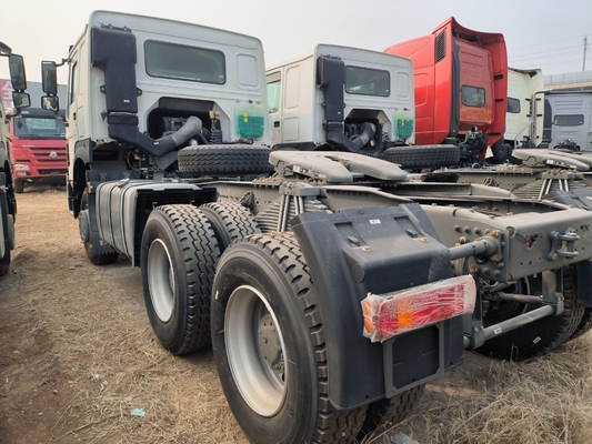 Capacità di carico elevata 21-30t Sinotruk HOWO Trattore Taper Truck D12.42-20 Motore 6X4