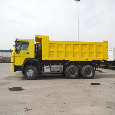6X4 Sinotruk HOWO Dump Truck Tipper Truck Ventral Tipper Sedile di sollevamento idraulico ≤5