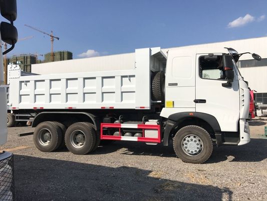 6X4 Sinotruk HOWO Dump Truck Tipper Truck Ventral Tipper Sedile di sollevamento idraulico ≤5
