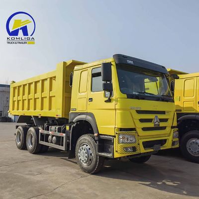 6X4 Heavy Duty HOWO Tipper Truck con sollevamento idraulico del tipper ventrale al massimo