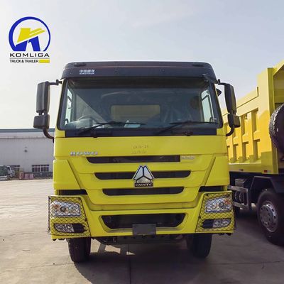 6X4 Heavy Duty HOWO Tipper Truck con sollevamento idraulico del tipper ventrale al massimo