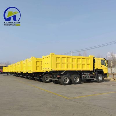6X4 Heavy Duty HOWO Tipper Truck con sollevamento idraulico del tipper ventrale al massimo