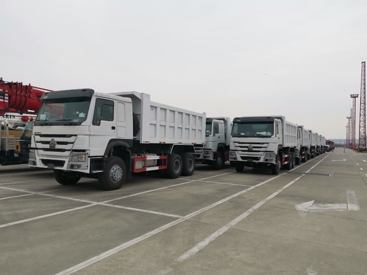1200r20 Pneumatici radiali Sinotruk HOWO 6X4 Tipper Truck con 400 CV 420 CV 375 CV e ≤5 sedili