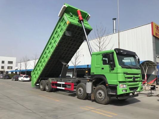 20cbm Dimensione del secchio stile di sollevamento anteriore HOWO 8X4 camion pesante per il ribaltamento