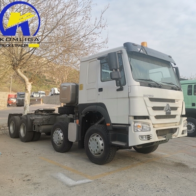 Sinotruk HOWO 8X4 12 ruote 380HP 400HP 430HP Truck trattore pesante con pneumatici radiali