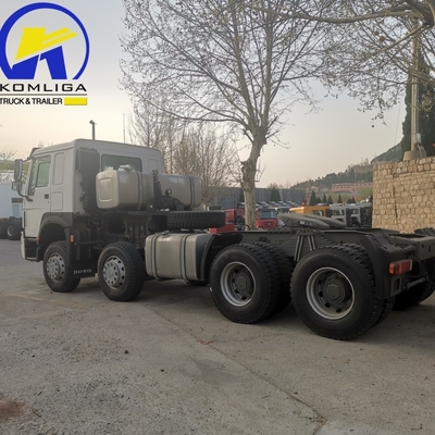 Sinotruk HOWO 8X4 12 ruote 380HP 400HP 430HP Truck trattore pesante con pneumatici radiali