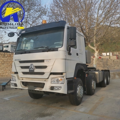 Sinotruk HOWO T7 8X4 400 CV rimorchio pesante camion trattore con 5600X2300X1500 secchio