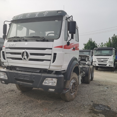 Beiben Benz 4X2 6X4 Prime Mover Tractor Head Truck con pneumatici radiali