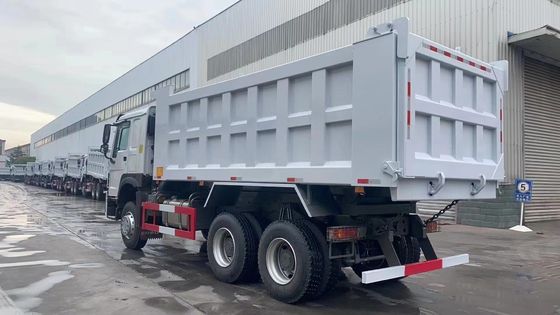 6X4 HOWO Truck Tipper Dump Trucks con pneumatici radiali e capacità di carico 21-30t