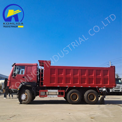 Camionetto di scarico usato Sinotruk HOWO con sollevamento idraulico a ribaltatore ventrale in buone condizioni