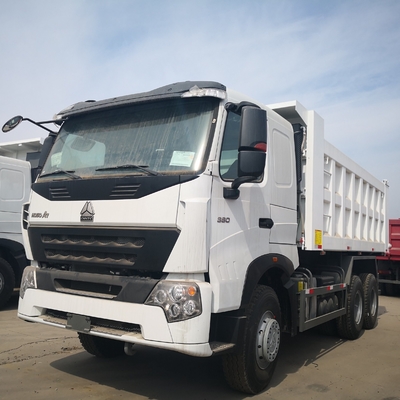 Sinotruk HOWO 6*4 di seconda mano, con sollevamento idraulico a ribaltatore ventrale