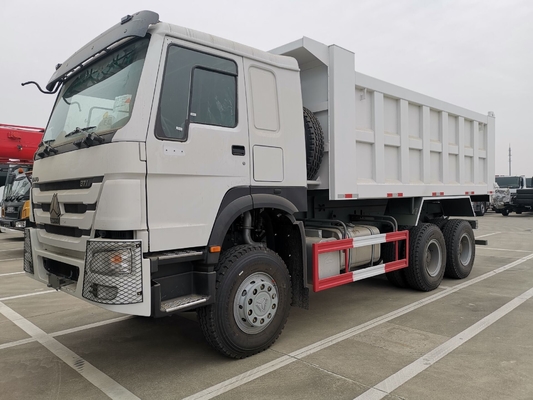 Sinotruk HOWO 6*4 di seconda mano, con sollevamento idraulico a ribaltatore ventrale