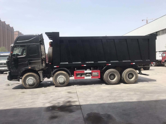 Usato Sinotruk 8X4 12 ruote 50 tonnellate HOWO tipper dump truck con sollevamento idraulico anteriore
