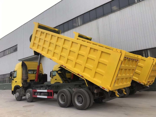 Sinotruk 8X4 12 ruote HOWO Tipper Usato camion di scarico Potenza 351-450 CV Ruota motrice 8×4