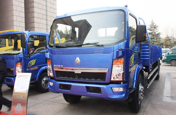 Mini pickup cargo/ticker truck Sinotrkuk HOWO 4X2 con carrozzeria 4200X2050X2000