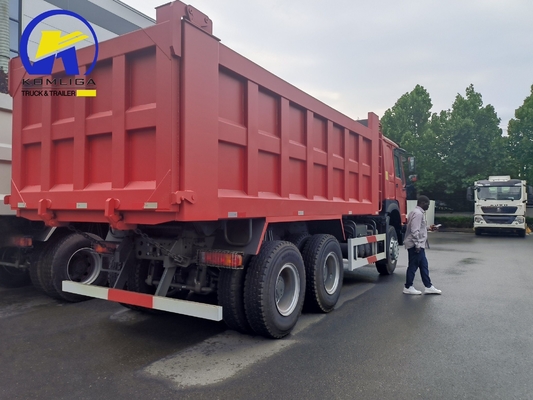 Stile di sollevamento anteriore Usato Sinotruk HOWO 6X4 10 ruote dumper tipper tipping dump truck