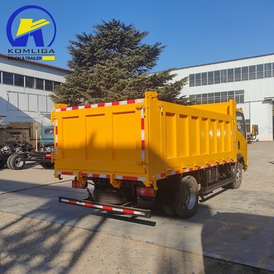 Capacità di una cisterna di benzina da 120 litri Diesel 4x2 5 tonnellate Sinotruk HOWO Camion Benne