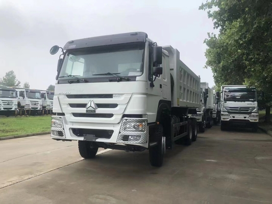 Howo 6x4 usato, dimensione del secchio 20cbm, in ottime condizioni.