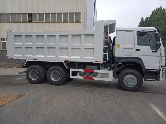Sinotruk HOWO 10 ruote 6X4 Dump truck per la sabbia mineraria