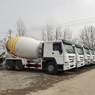 6x4 Drive Mode e Zf8118 Steering Used Sinotruck Concrete Mix Truck a prezzi accessibili